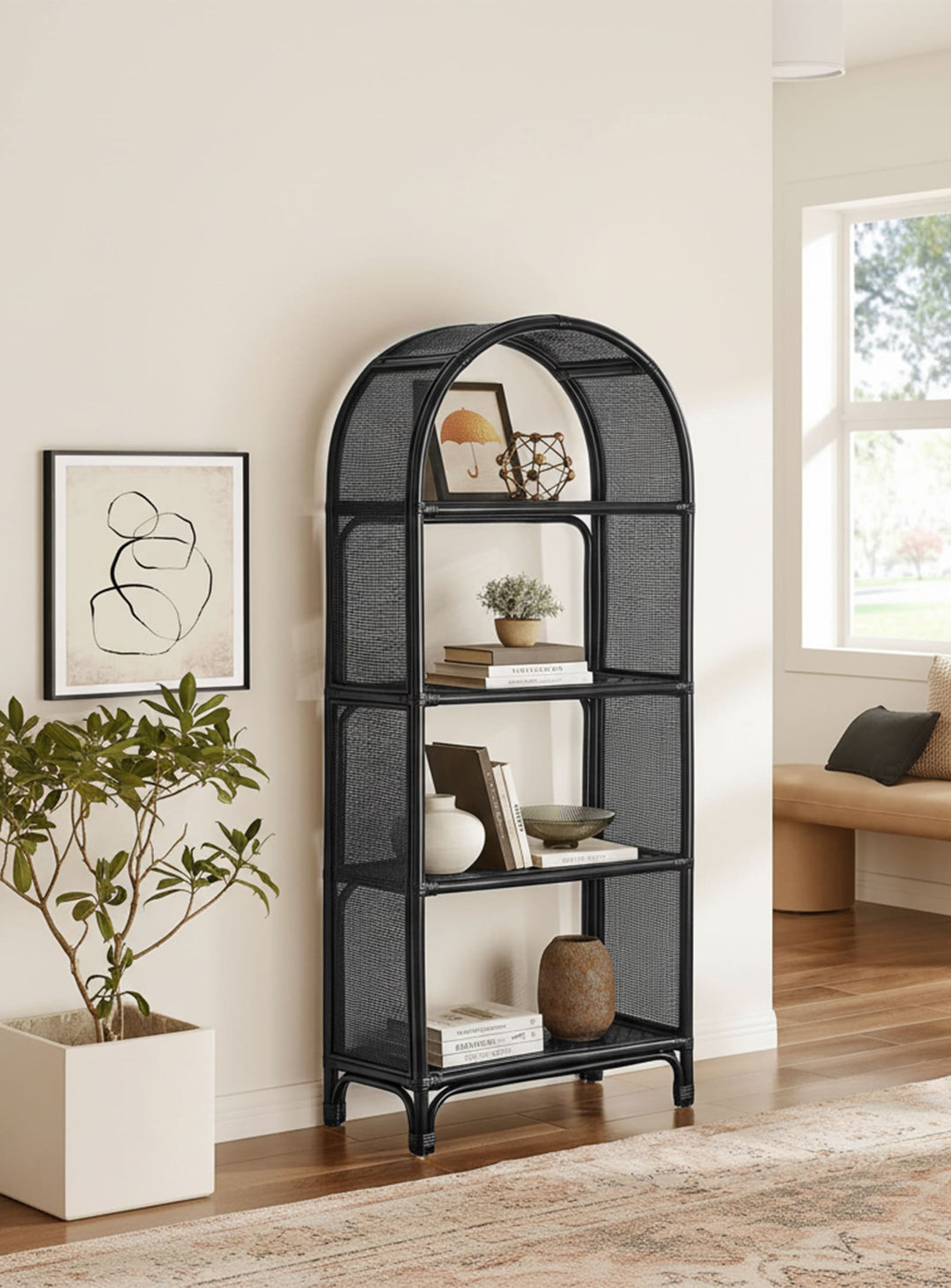 Bibliothèque arquée Celeste : design bois et rotin, charme naturel et légèreté. Noir.
