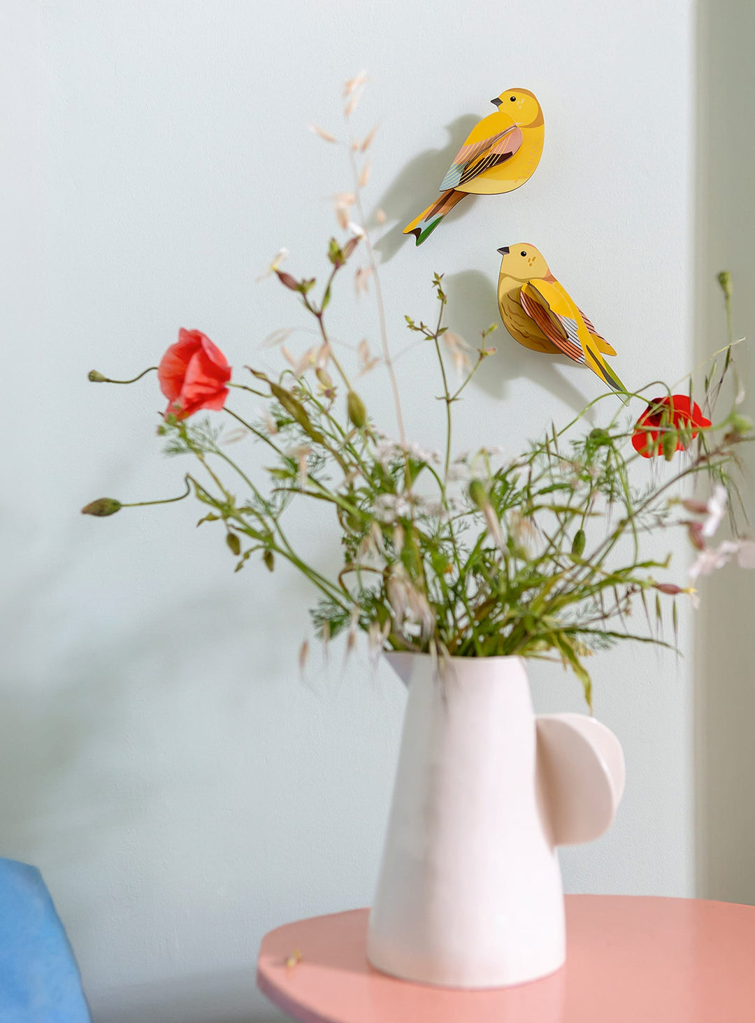 Le Bruant jaune, sculpture 3D en carton recyclé signée Studio Roof.