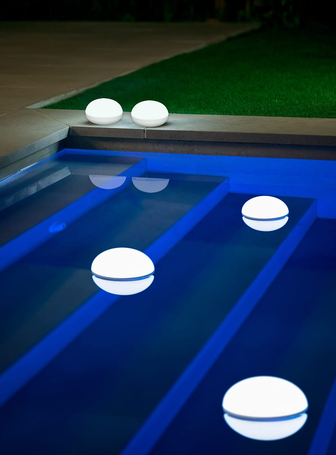 Lampe portable Coco Newgarden : lampe sans fil, LED puissante et design moderne.