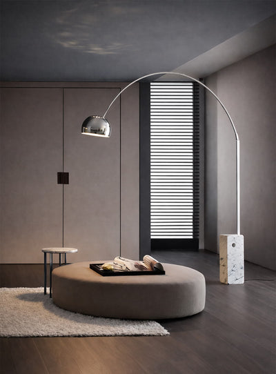 Cora, la lampe sur pied qui devient le point focal de votre déco. blanc