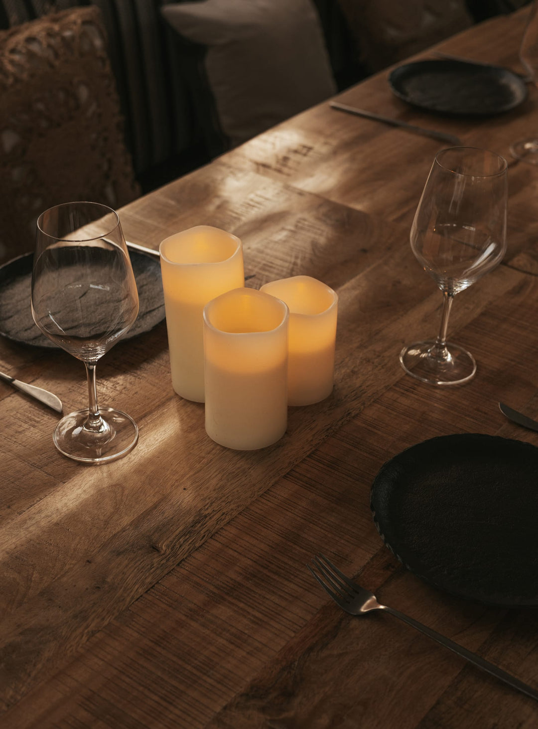 Lot de 3 bougies sans flamme Dolo Newgarden : bougies LED, usage intérieur extérieur.