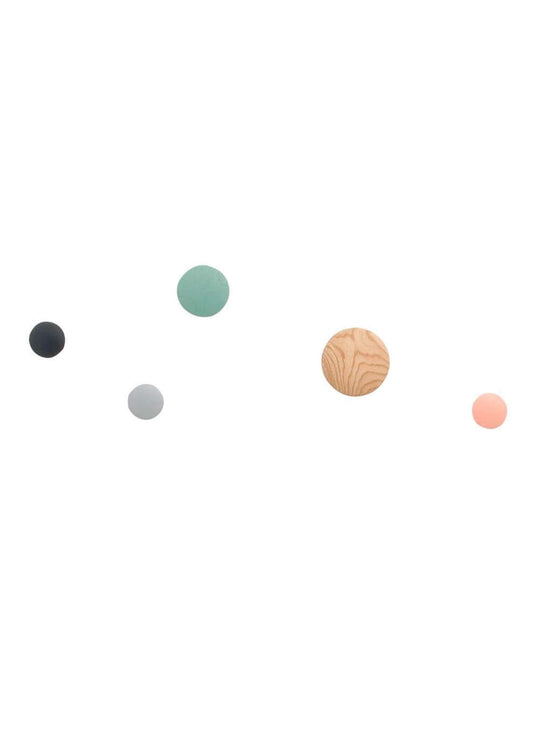 Patères murales Dots, design artistique pour vêtements et accessoires. multi