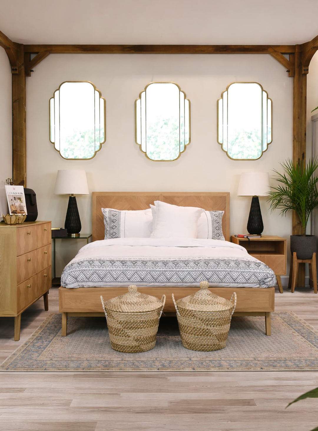 Miroir Dupre Art déco à bordure dorée, élégance et profondeur visuelle.