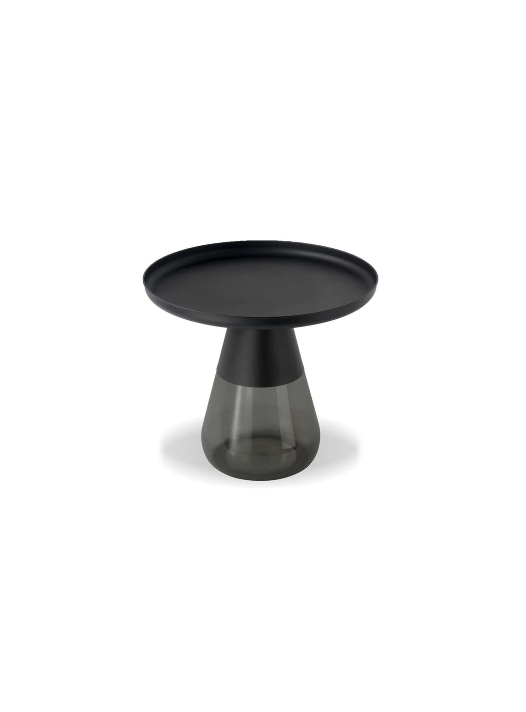 Table d’appoint Duverre : verre fumé élégant et silhouette raffinée.