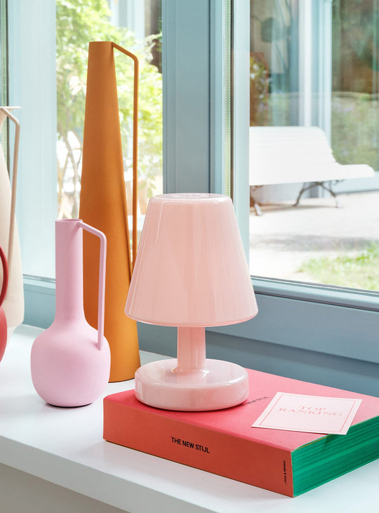 Lampe LED d’intérieur Fatboy Edison the Ambiance : éclairage doux et autonomie longue durée. rose