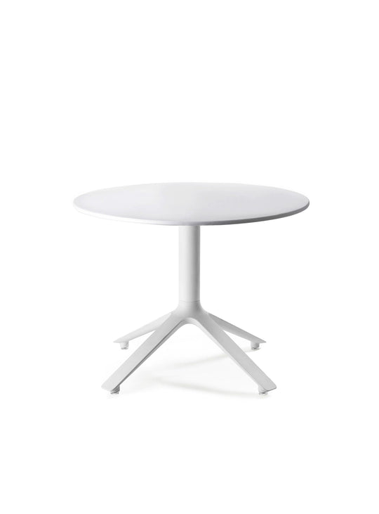 Table d'appoint ronde EEX TOOU Design, une table design aux lignes douces pour l'intérieur et l'extérieur. blanc
