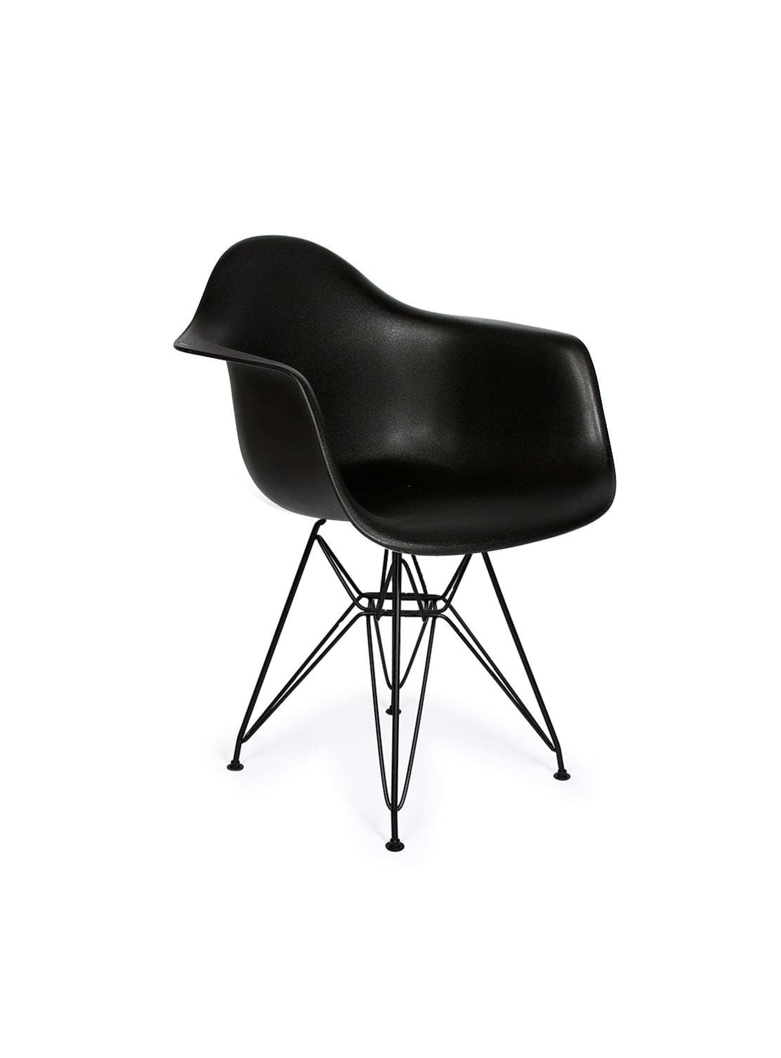Eiffel DAR: Iconic chair with armrests – Nüspace