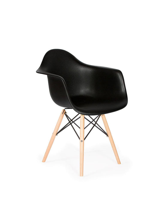 Chaise à dîner Nüspace Eiffel DAW, élégance et confort pour chaque repas. noir