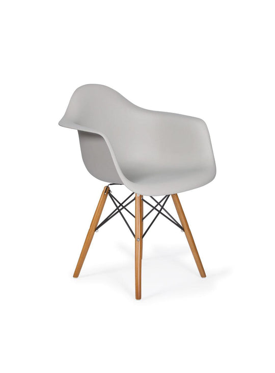 Chaise Nüspace Eiffel DAW, inspiration rétro et lignes modernes. gris pale