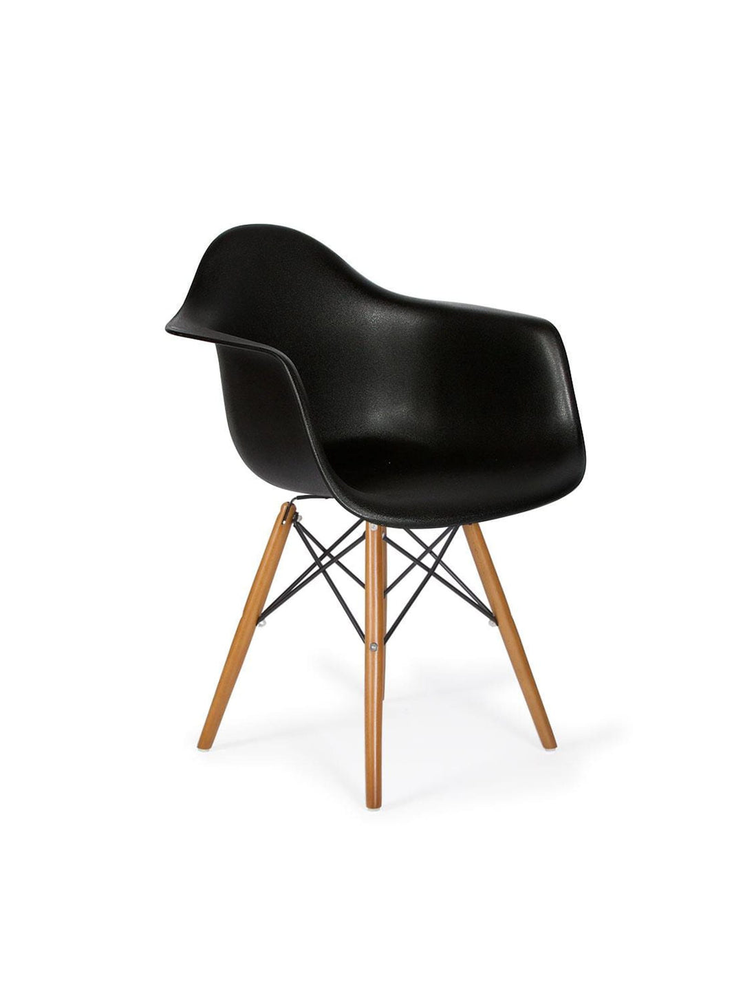 Chaise Nüspace Eiffel DAW, piétement bois et assise aux couleurs tendance. noir