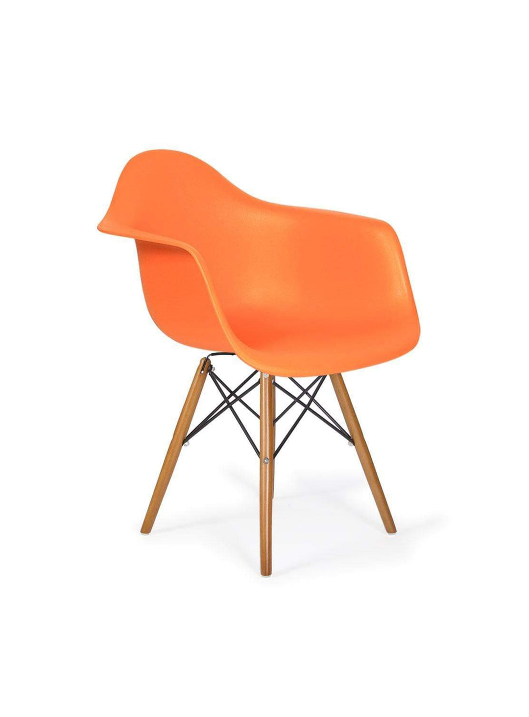 Chaise à dîner Nüspace Eiffel DAW, s’intègre à tous les styles d’intérieur. orange