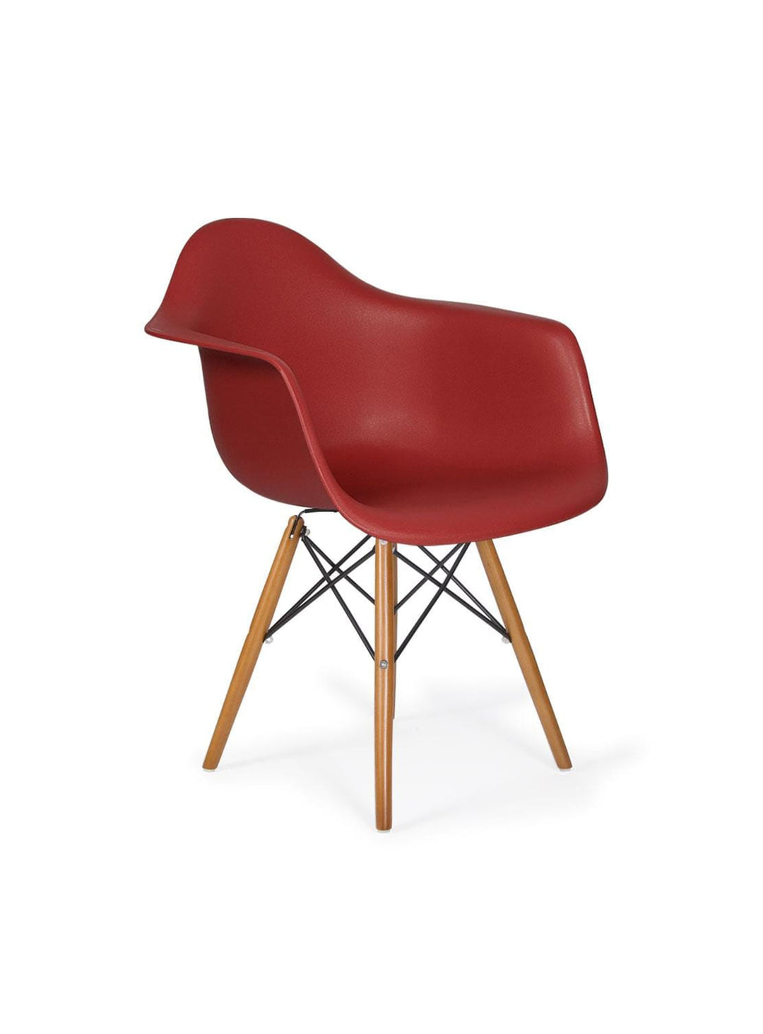 Chaise Nüspace Eiffel DAW, silhouette iconique et piétement bois chaleureux. rouge merlot