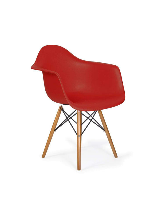 Chaise Nüspace Eiffel DAW, idéale pour recevoir avec élégance. rouge