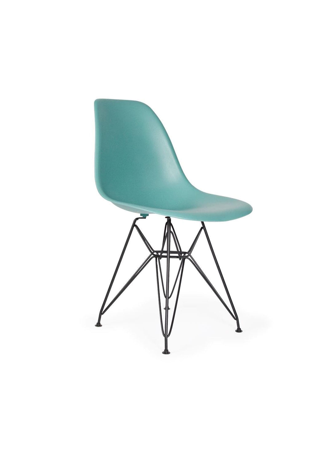 Donnez du caractère à votre intérieur avec la chaise Eiffel DSR Nüspace. vert ecume