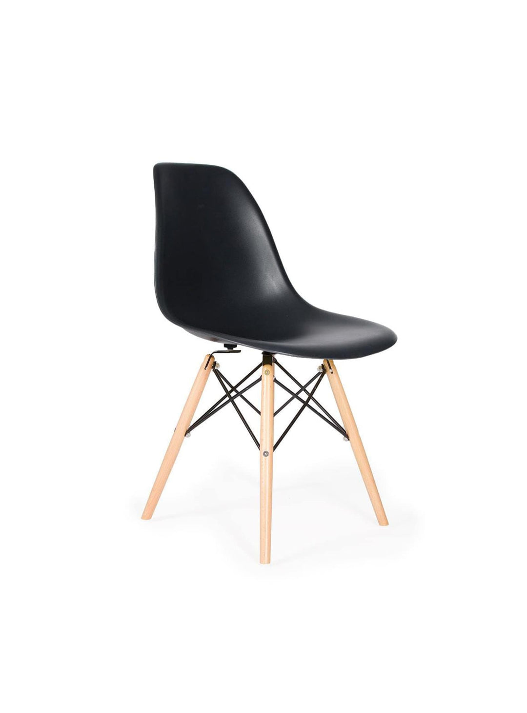 Modernisez votre salle à manger avec la chaise Eiffel DSW Nüspace. noir