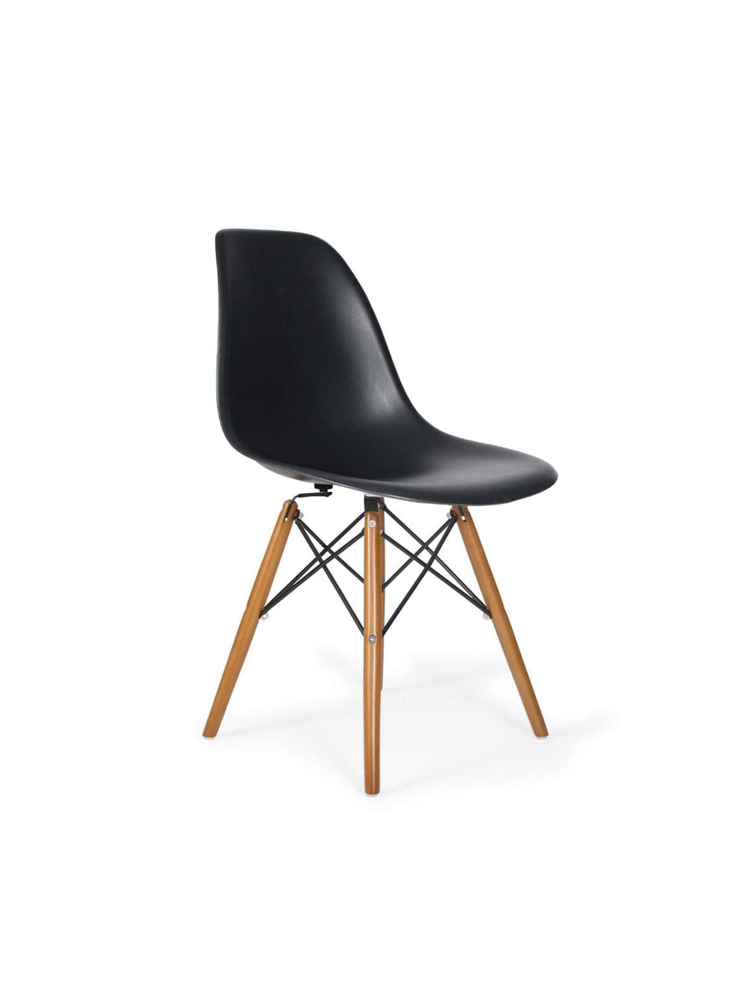 La chaise Eiffel DSW Nüspace, une icône du mobilier contemporain. noir