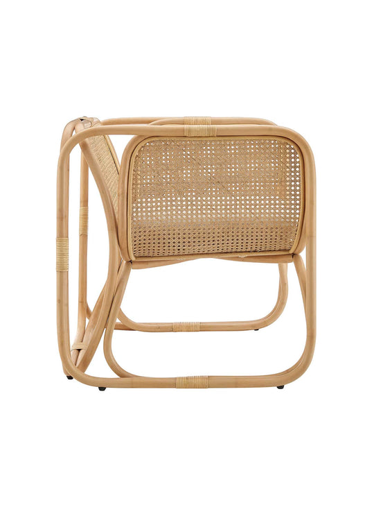 Fauteuil lounge Ellis : charme naturel et lignes harmonieuses. Naturel.