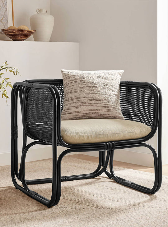 Fauteuil lounge Ellis : confort moelleux et esprit bord de mer. Noir.