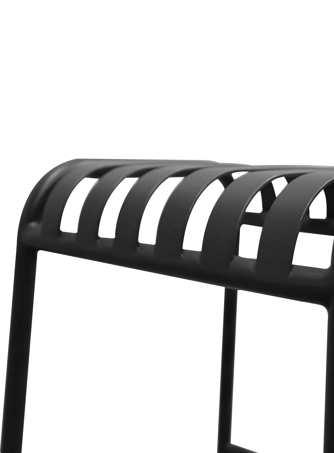 Tabouret de bar Enid assise confortable et structure robuste. noir