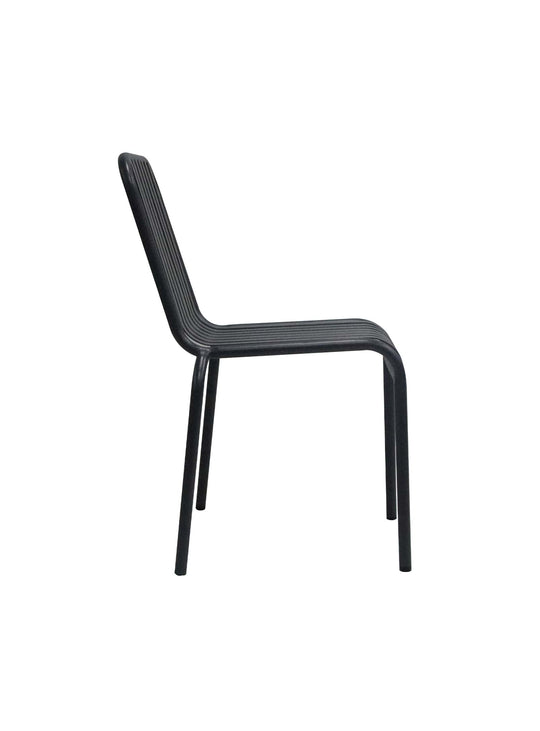 Chaise Enid : parfaite pour jardin, terrasse ou intérieur. noir