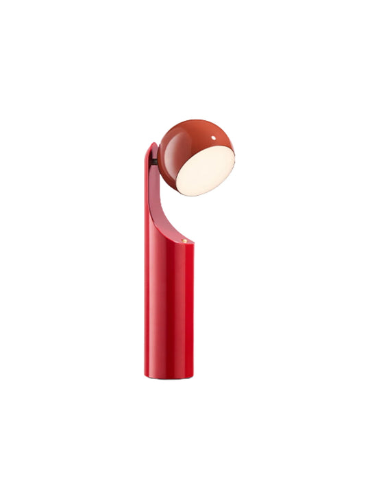 Lampe Mono de Fine Lumens : lampe design, autonomie longue et recharge USB-C. rouille et rouge rubis