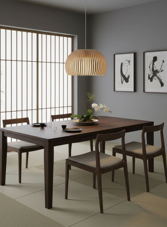 Abat-jour Flute E : design scandinave et lumière douce en lamelles de bois.