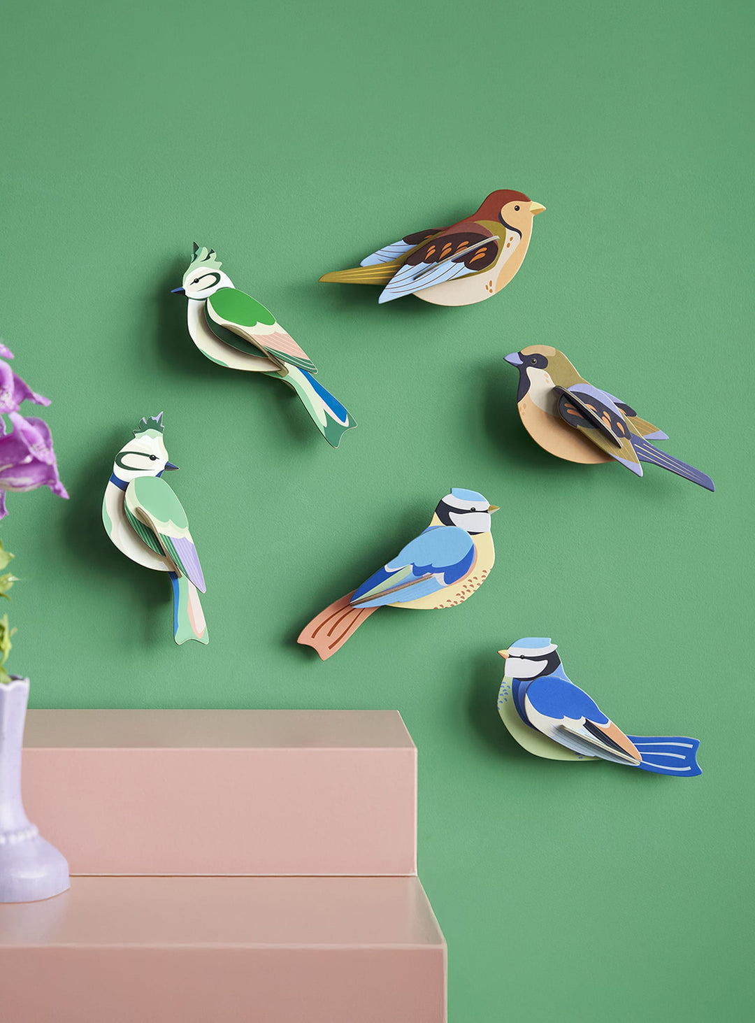 Studio Roof : oiseaux décoratifs en carton et encres végétales.