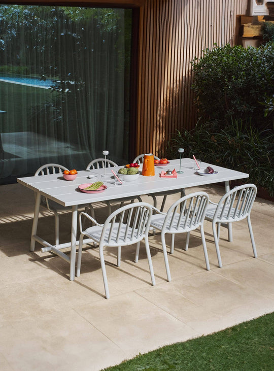 Ensemble salle à manger d’extérieur Fred’s 6 places de Fatboy aluminium durable. gris clair