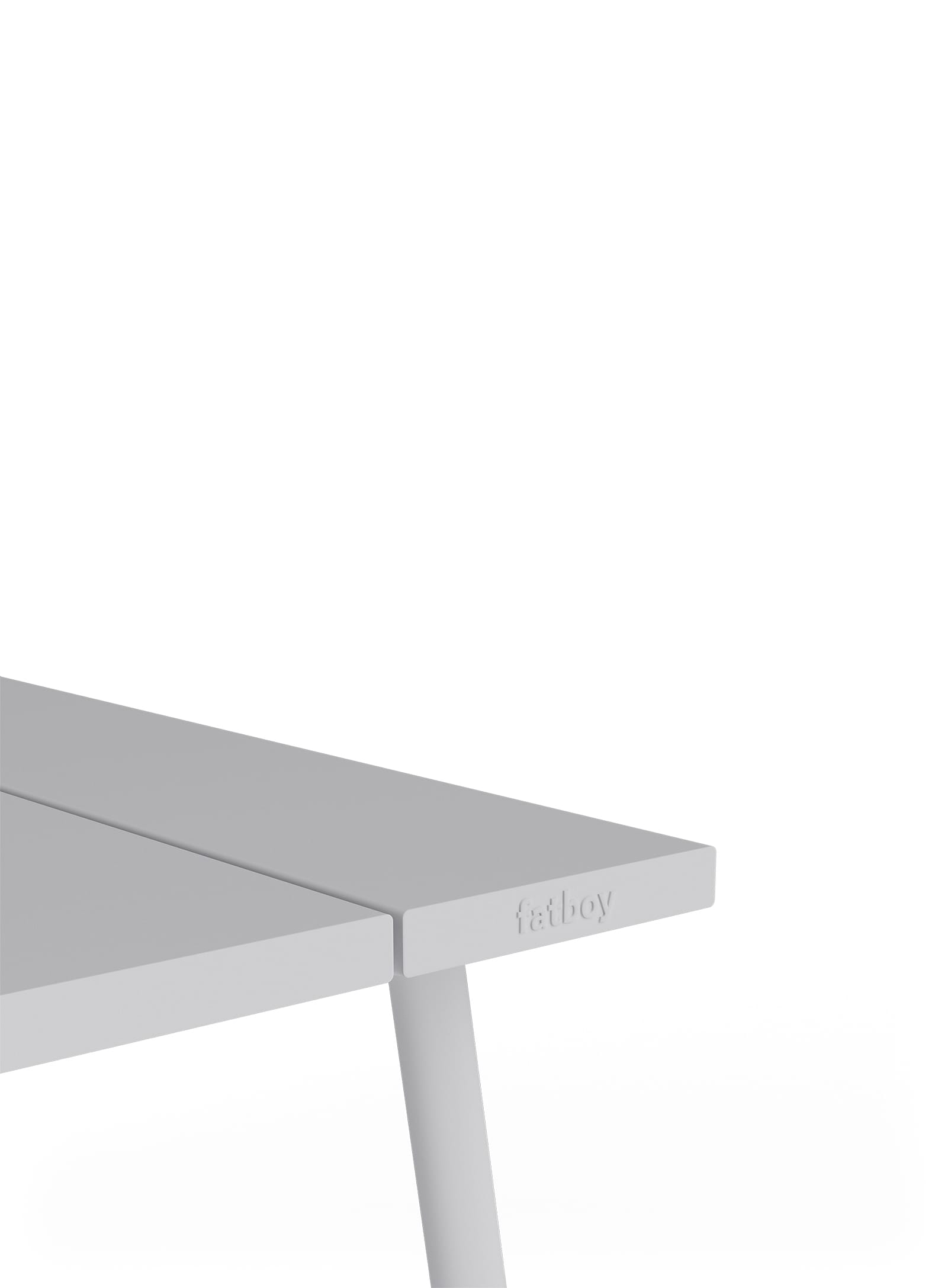 Fred's Medium: Aluminum table for 4-6 people - Fatboy – Nüspace