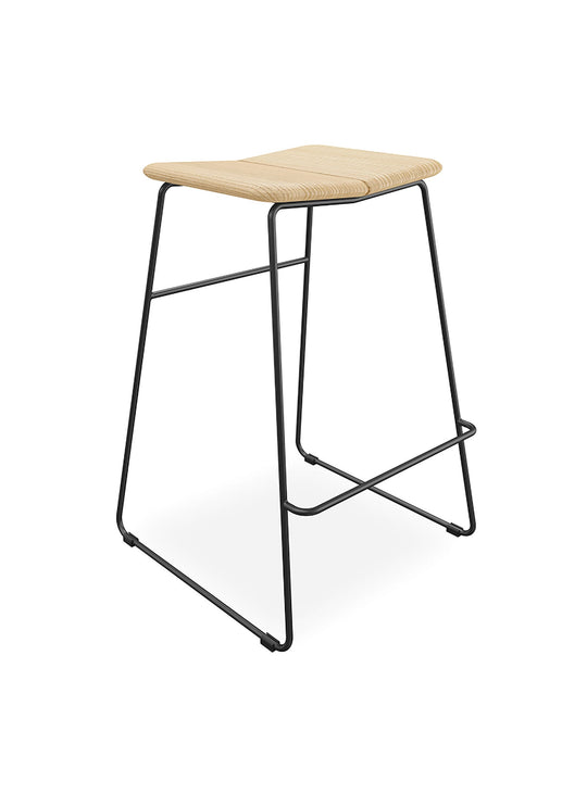 Tabouret Aero Gus* Modern, silhouette moderne et matériaux responsables. noir
