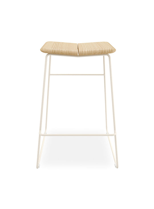 Tabouret Aero Gus* Modern, structure métallique courbée et style aérien. swan