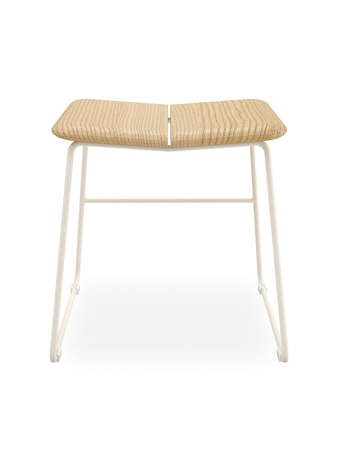 Tabouret de salle à manger Aero de Gus* Modern, bois de frêne FSC® et style nordique. swan