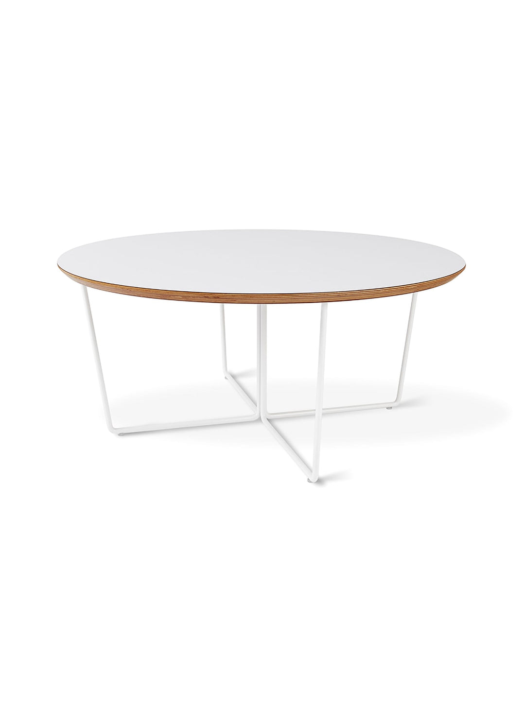 Table à café Array de Gus* Modern, silhouette graphique et contemporaine. blanc