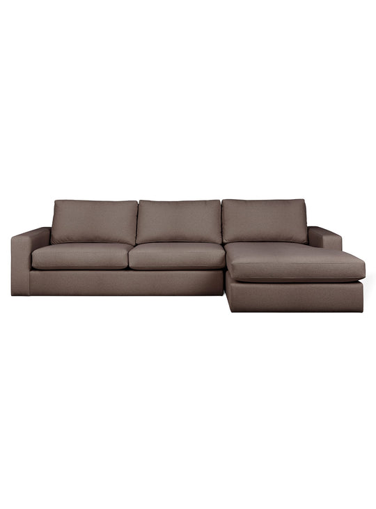Le sofa sectionnel Ashdale de Gus* Modern, minimaliste et accueillant. merino carob