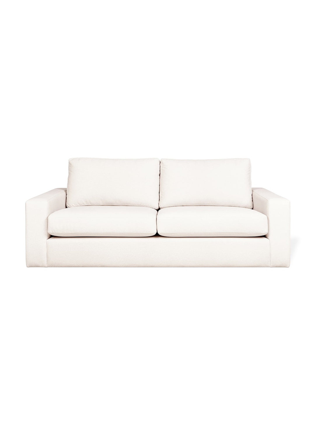 Gus* Modern Ashdale, le sofa élégant au style épuré et durable. Merino cream