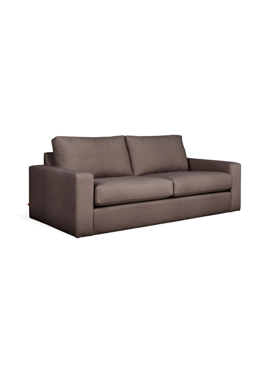 Sofa Ashdale de Gus* Modern : confort chaleureux et élégance discrète. merino carob