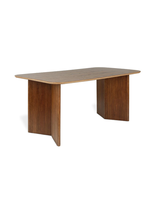 Table rectangulaire Atwell de Gus* Modern : design néoclassique et modernité.