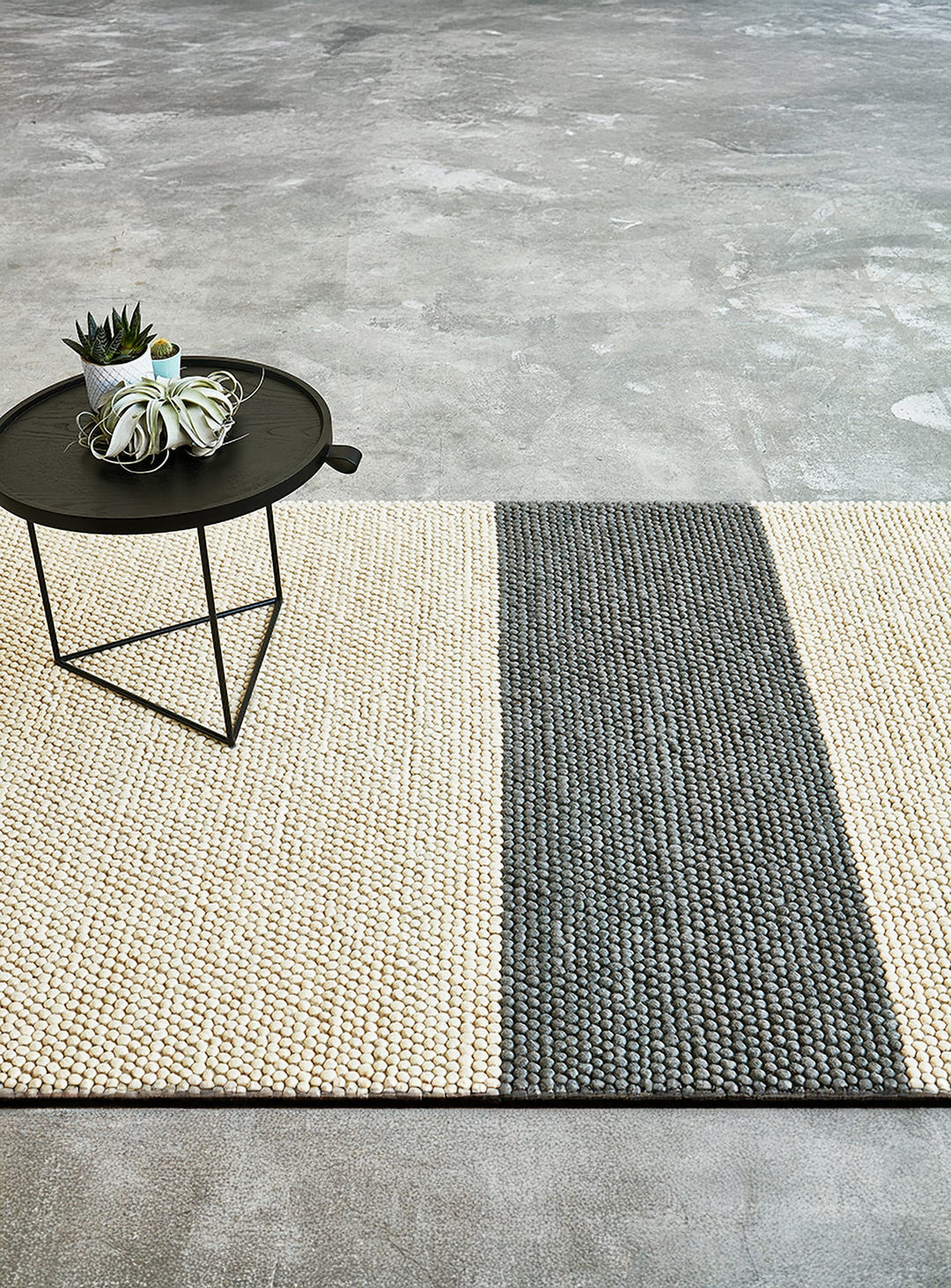 Tapis Bala Gus* Modern, texture épaisse et design scandinave apaisant.