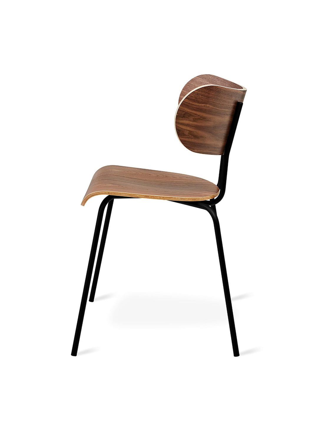 Chaise à dîner Bantam de Gus* Modern, silhouette moderne et raffinée. noyer