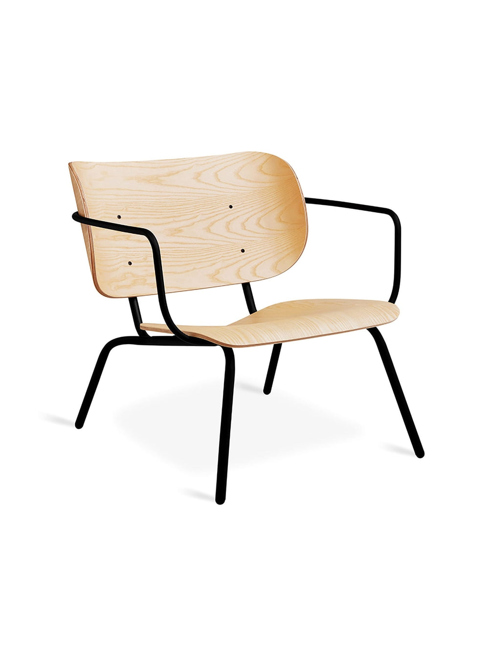 Chaise lounge Bantam de Gus* Modern, élégance sculpturale et ergonomie. frene