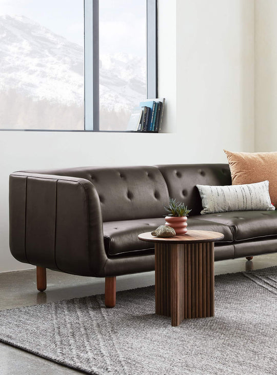 Gus* Modern Beaconsfield : élégance classique et confort contemporain. cuir noir