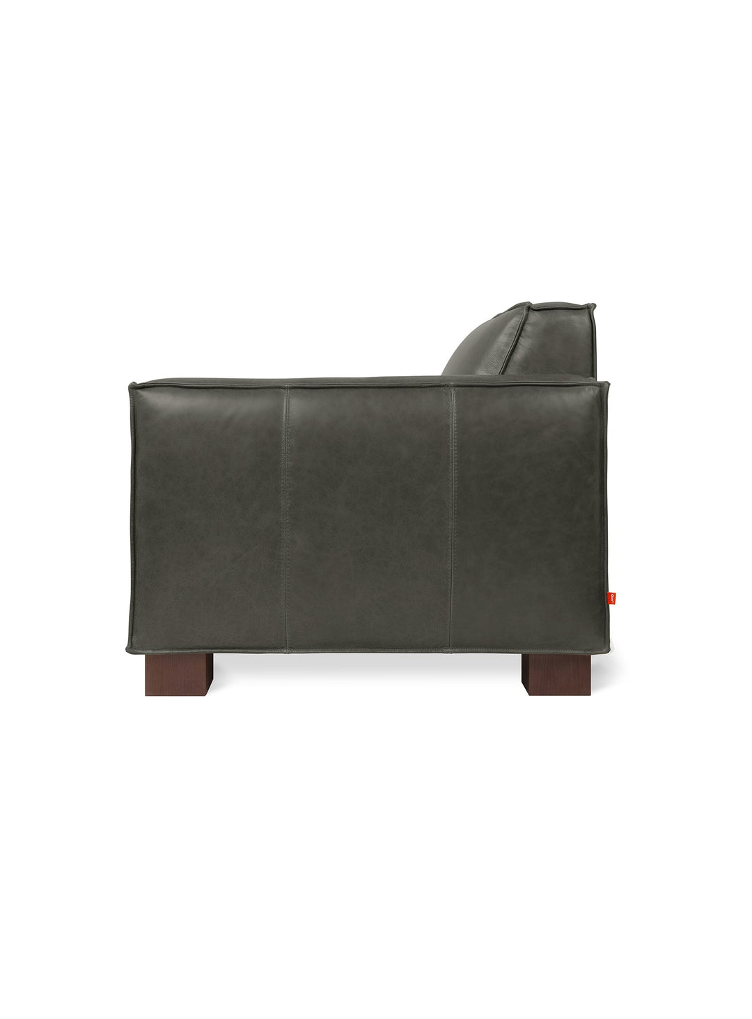 Le fauteuil Cabot de Gus* Modern : une pièce intemporelle au charme authentique. Cuir tuscon char