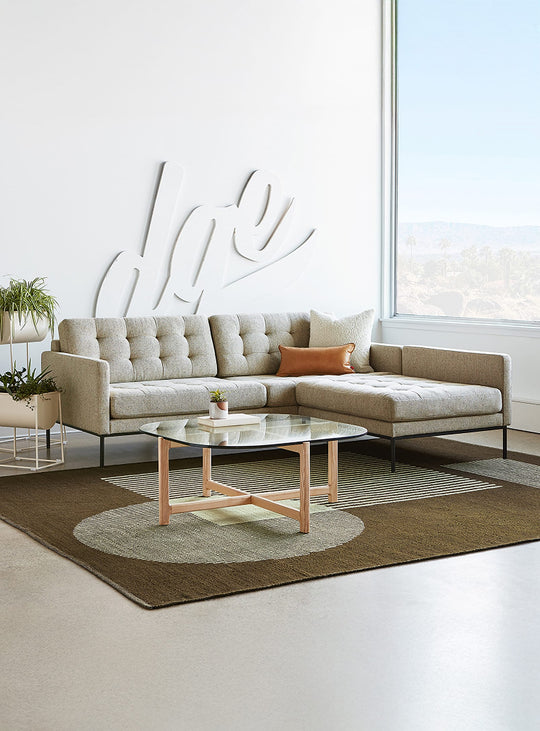 Tapis Construct Gus* Modern, écologique et réversible pour plus de liberté. cargo