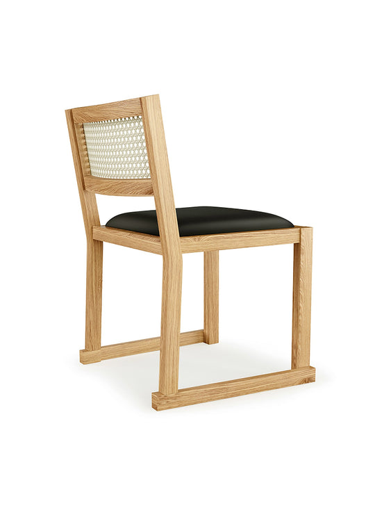 Chaise Eglinton Gus* Modern, parfaite alliance entre tradition et modernité. chene