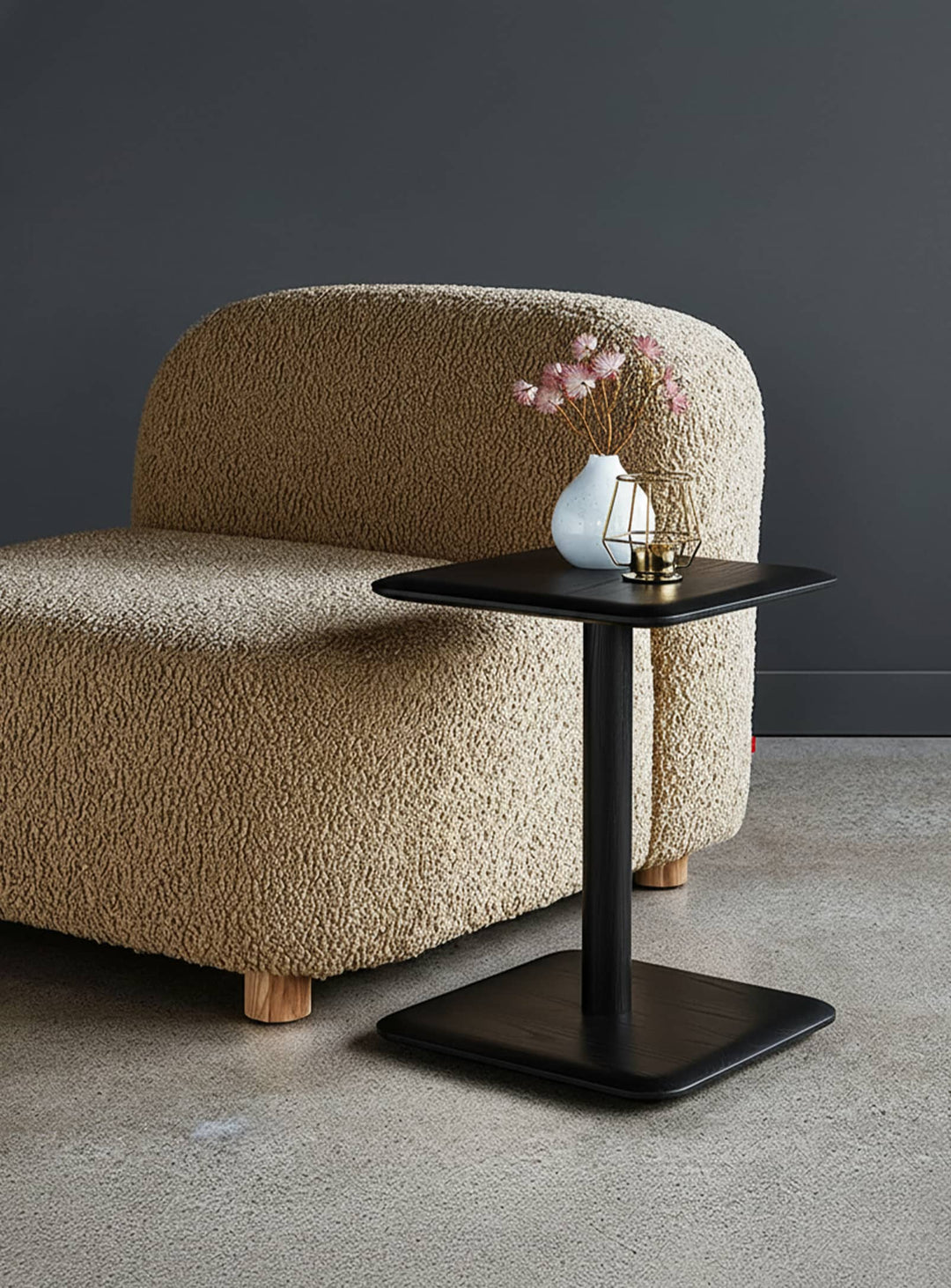 Table d’appoint Gus* Modern Finley, design épuré et modernité côtière. frene noir