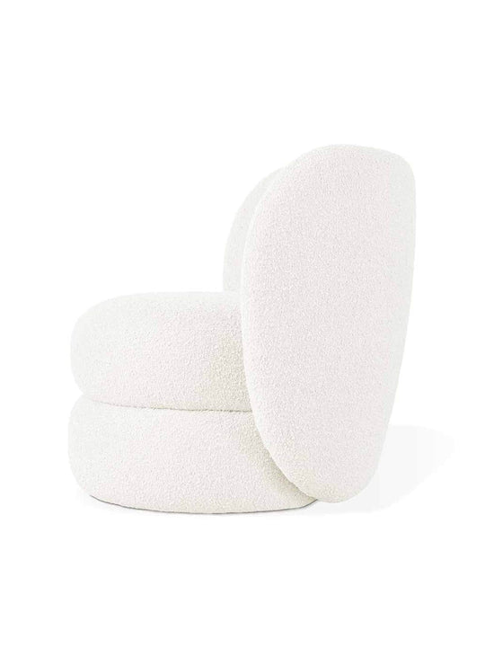 Fauteuil Forme de Gus Modern* bouclé texturé et dossier haut élégant.