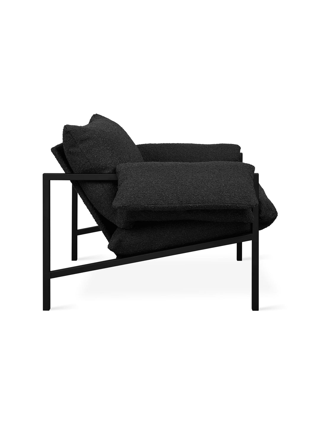 Le fauteuil Fulton de Gus* Modern, alliance du design et du bien-être. node nocturne