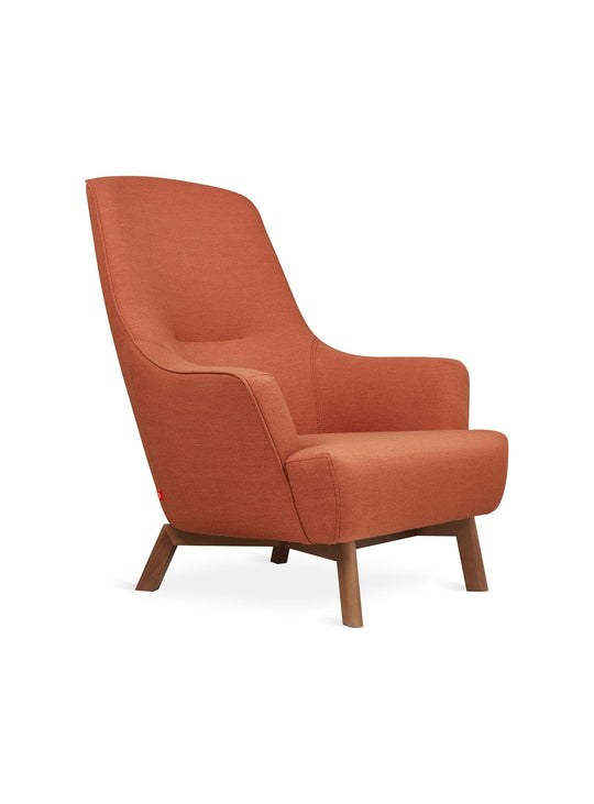 Fauteuil Gus* Modern Hilary, dossier sculptural et confort haut de gamme. Pixel Saffron