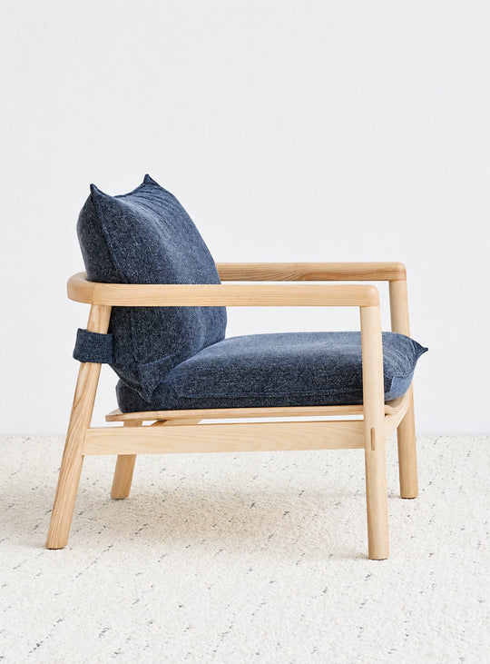 Fauteuil Gus* Modern Humber : un fauteuil contemporain aux finitions soignées et au confort généreux. Regency Nautica.