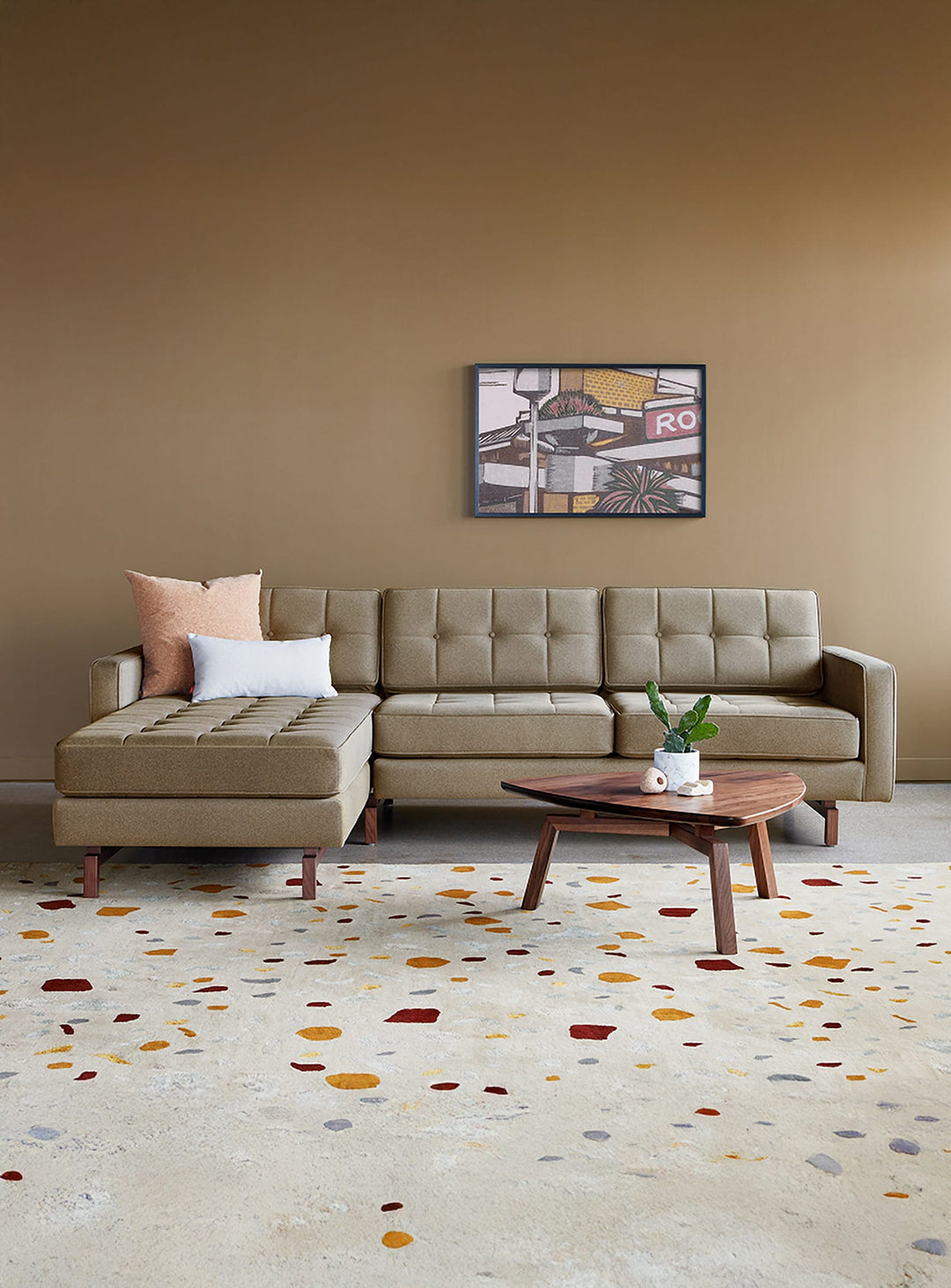 Sofa bi-sectionnel Gus* Modern Jane 2, style mid-century et modularité. merino mocha